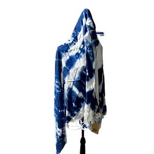 NWT SOLEIL PAREO FRINGE WRAP - one size